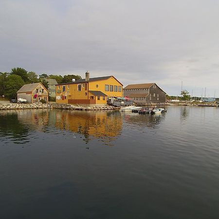 Inner Harbor Inn Shelburne Eksteriør billede