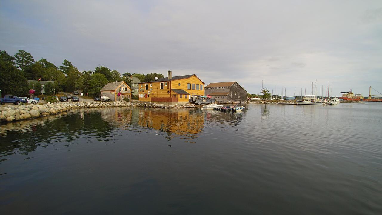 Inner Harbor Inn Shelburne Eksteriør billede